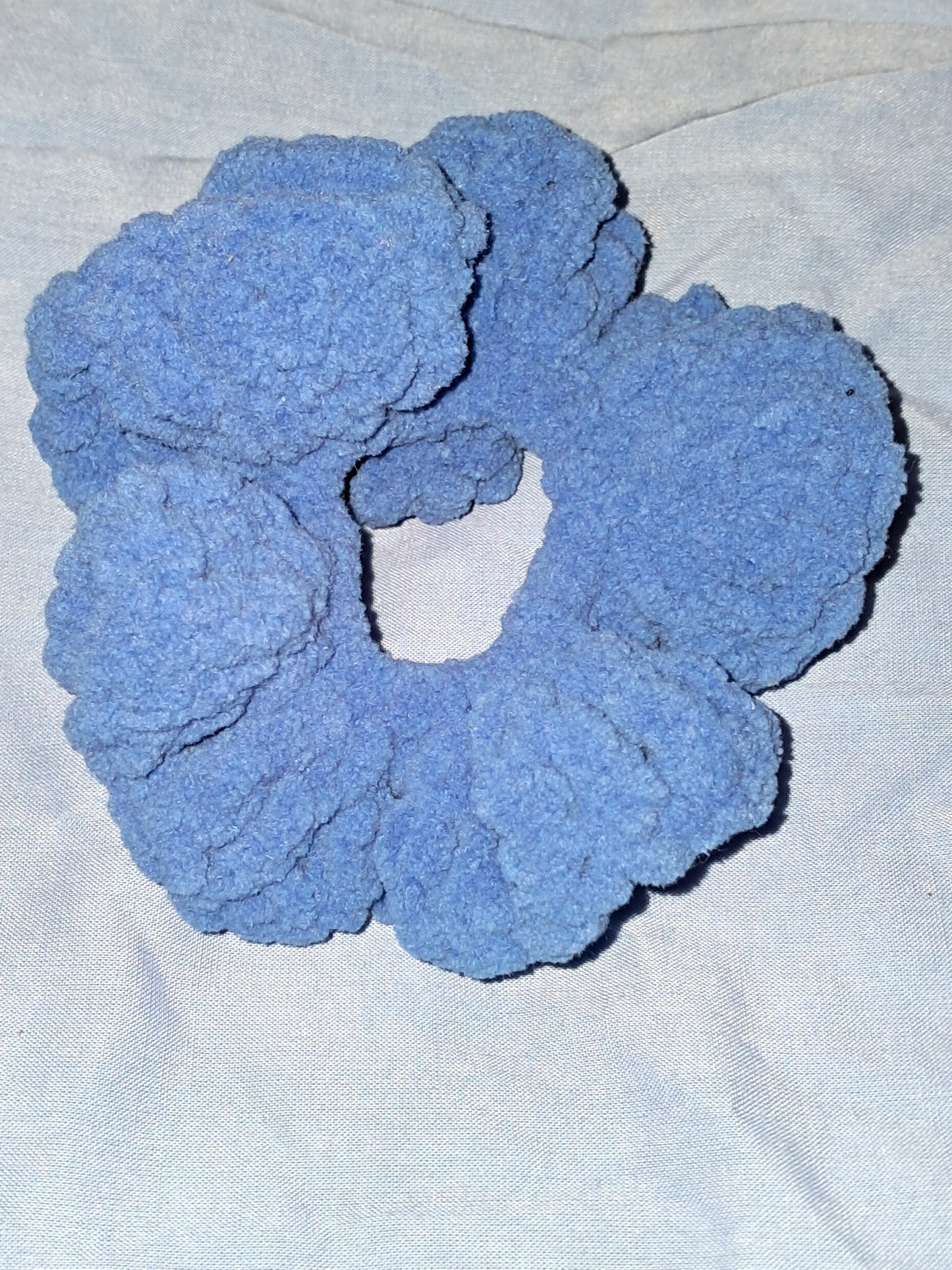 Crochet scrunchie