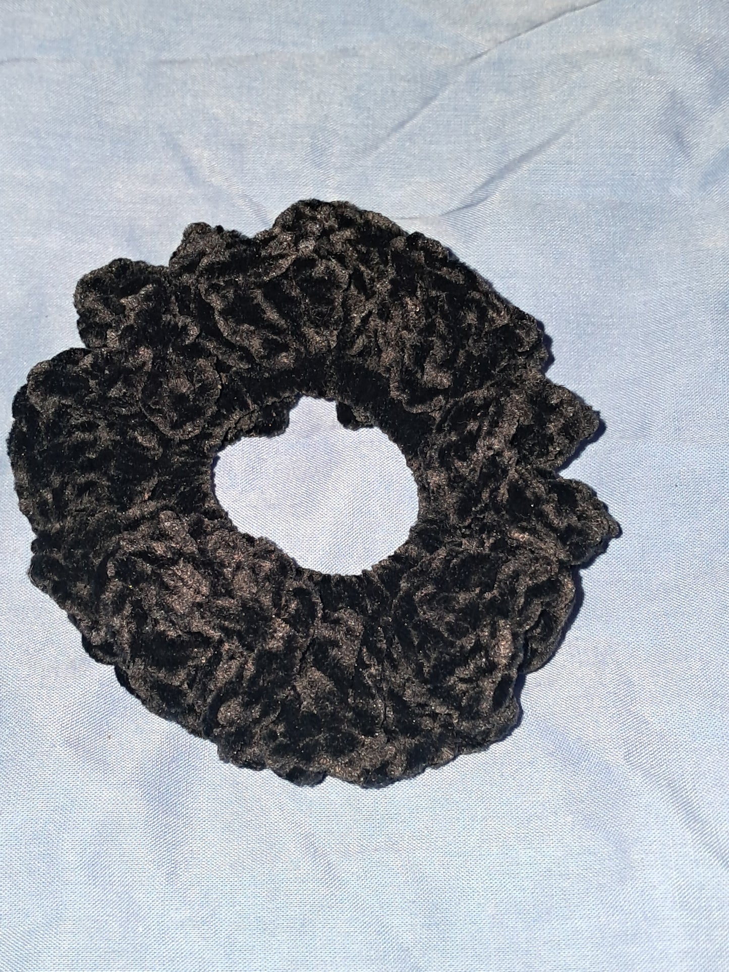 Crochet scrunchie