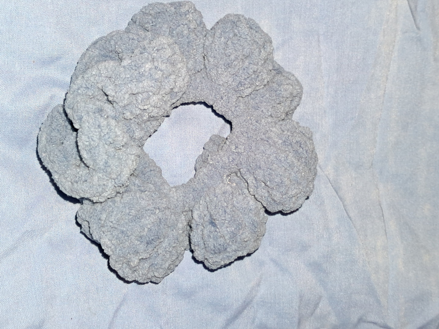 Crochet scrunchie